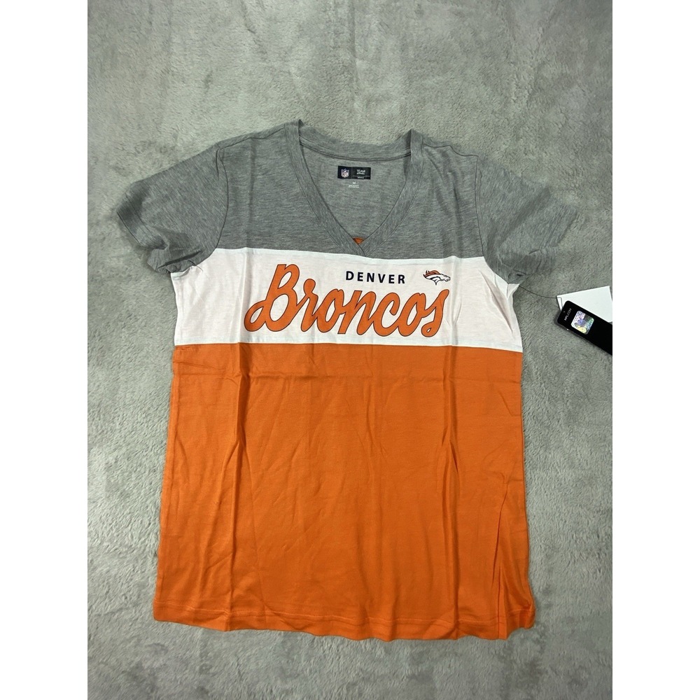 NWT Nfl Team Apparel Women Shirt Medium Spellout Denver Broncos Colorblock Strip